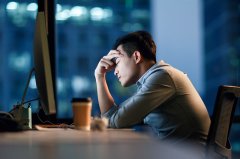 <b>985本硕毕业进入国企两年后，他为何放弃了这个“大好</b>