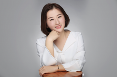 <b>小身躯大能量，90后的她如何自信闯职场？</b>